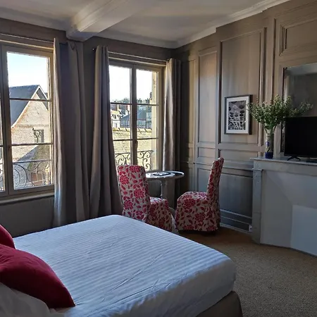 Δωμάτια σε οικογενειακή κατοικία Mansion Victorine