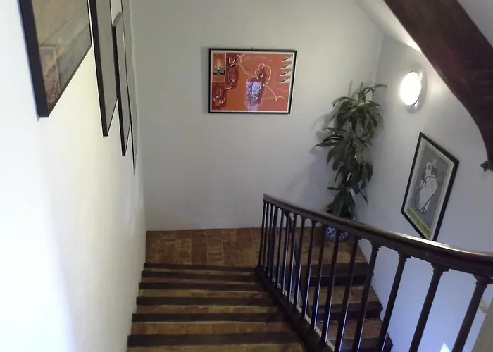 Mansion Victorine منزل للإقامة